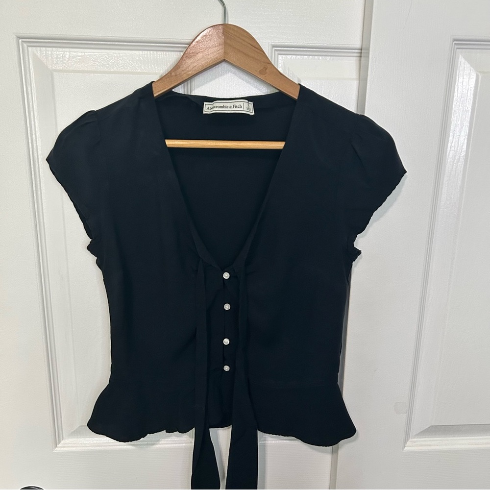 Abercrombie & Fitch Black Women's Blouse with Tie Front Size S